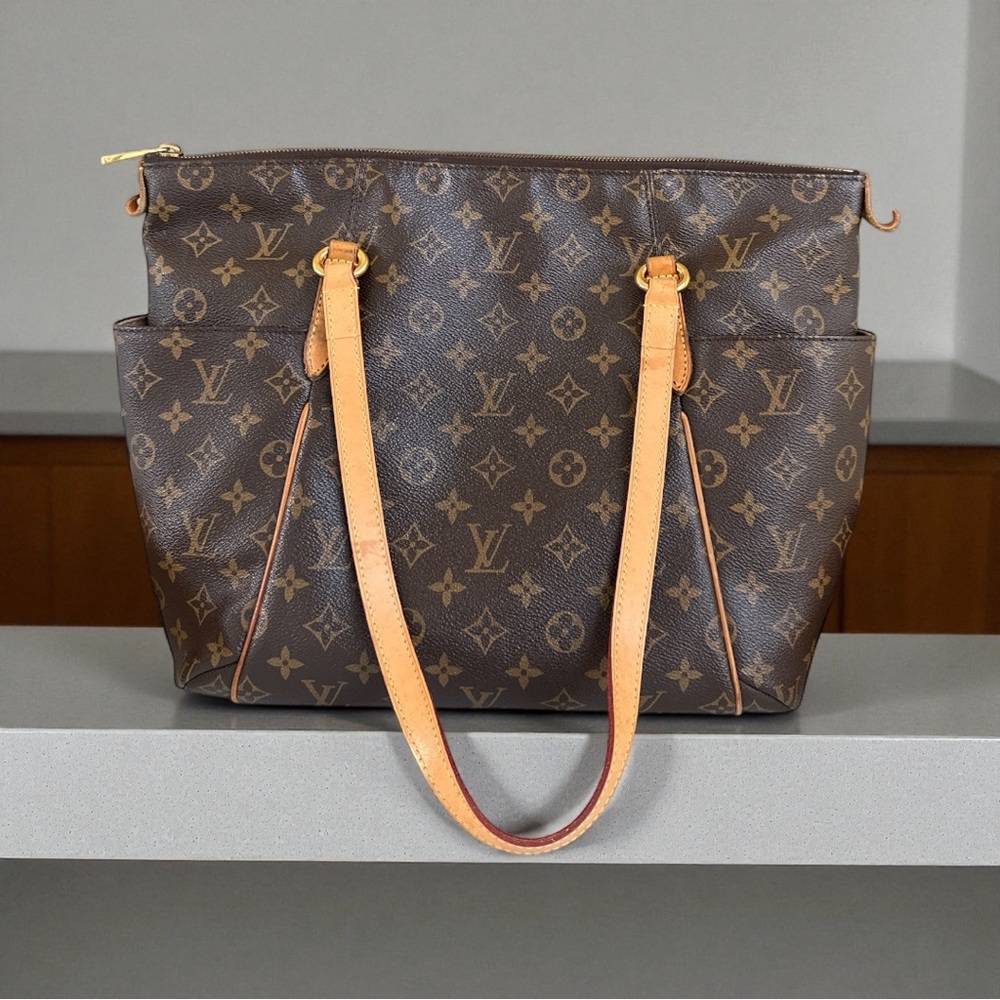 Louis Vuitton Classic Monogram Brown Tote